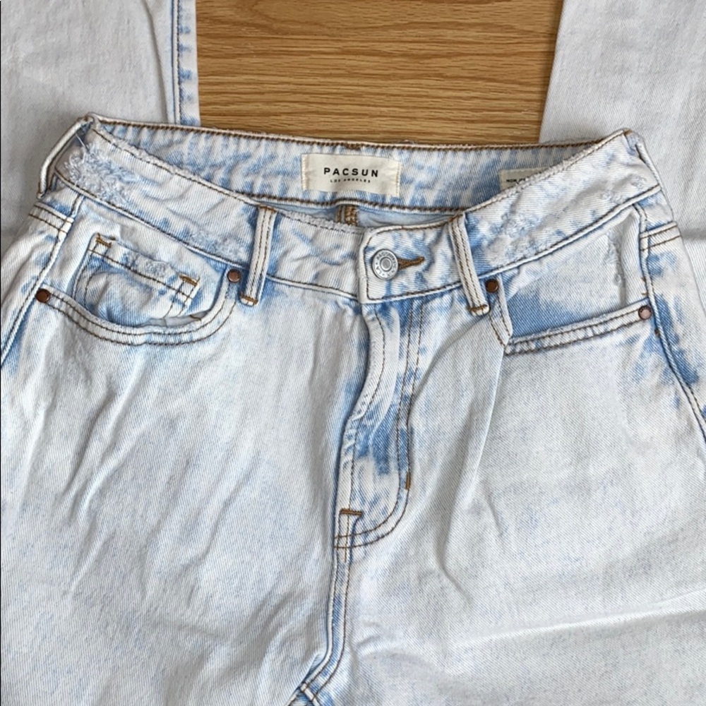 Pacsun Women’s Mom Jeans
